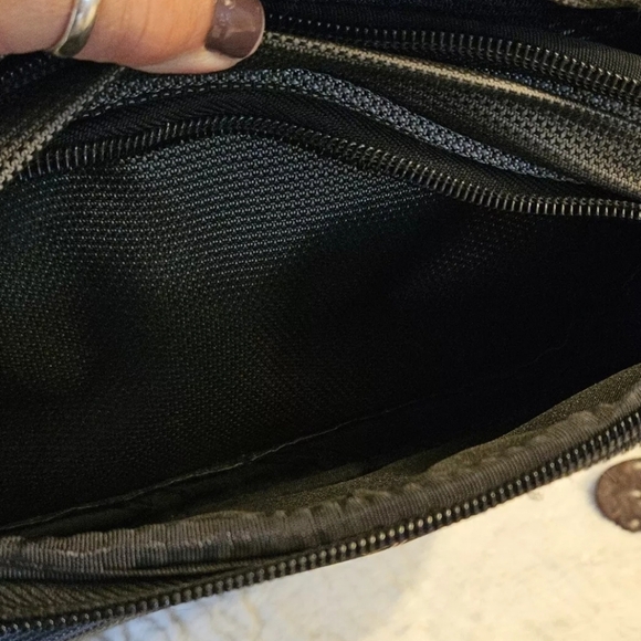 TUMI Black & Gray Backpack with Multiple Compartments Padded Straps Great Cond - Picture 9 of 10